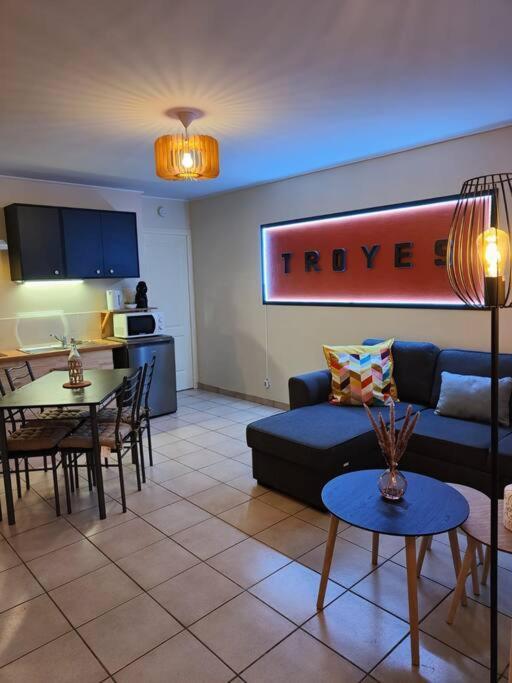 Appartement Gare Hyper Centre Ville 特鲁瓦 外观 照片